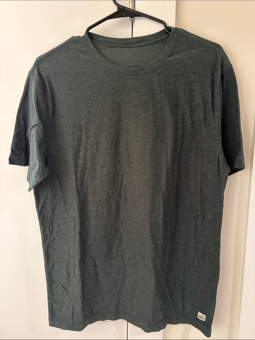 Vuori Short Sleeve Crew Tee in Forest Green